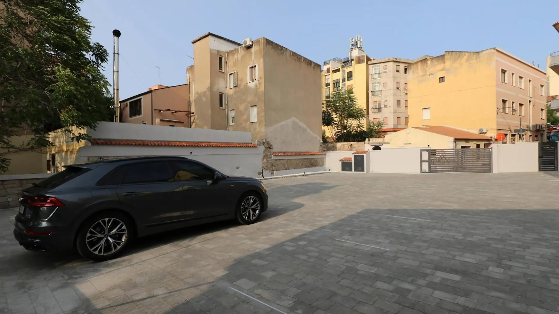 Completely Renovated 2Br Spacious & Stylish Town House-Amazing Olbia 0*,  Italy