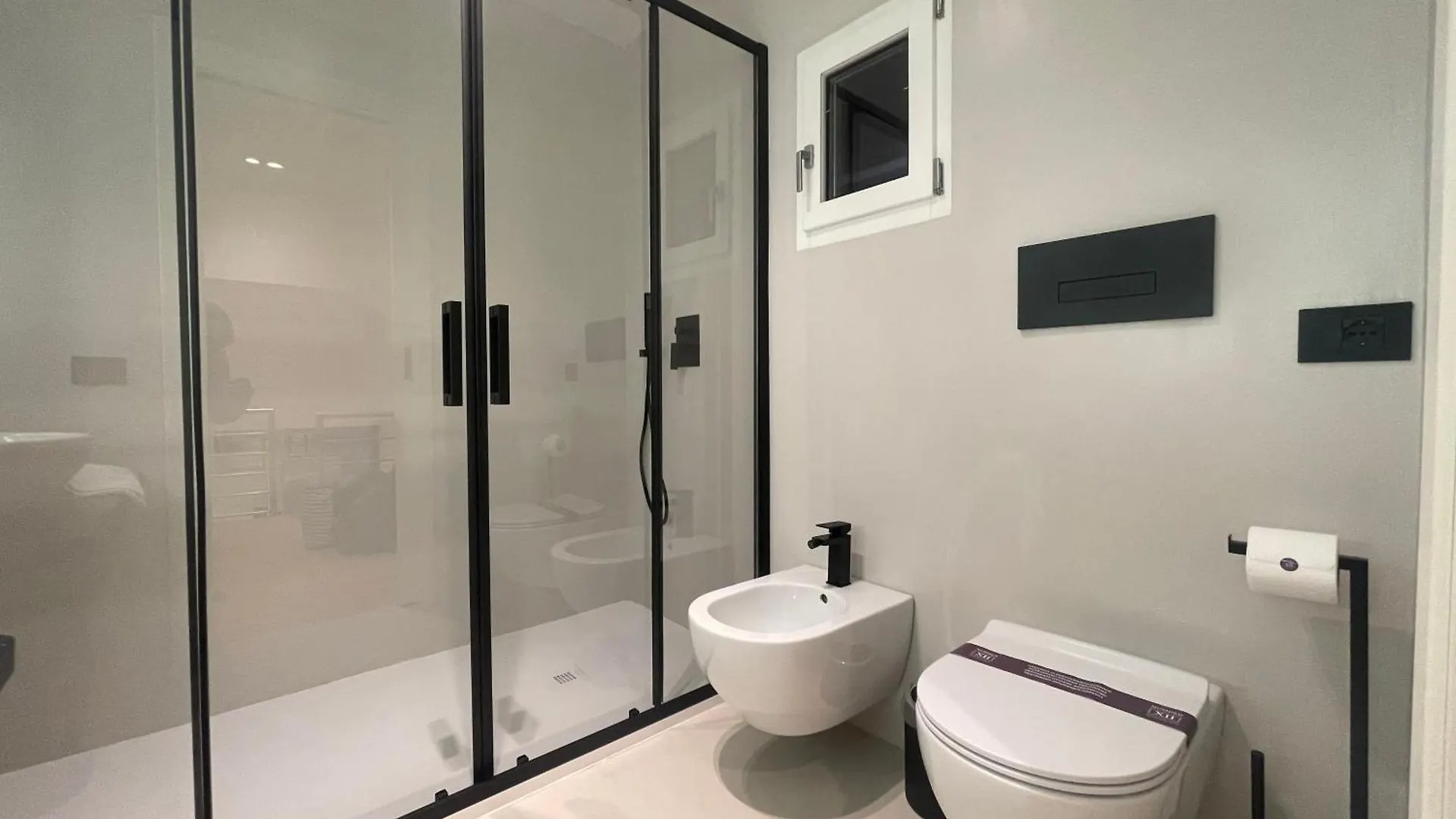 شقة Completely Renovated 2Br Spacious & Stylish Town House-Amazing أولبيا