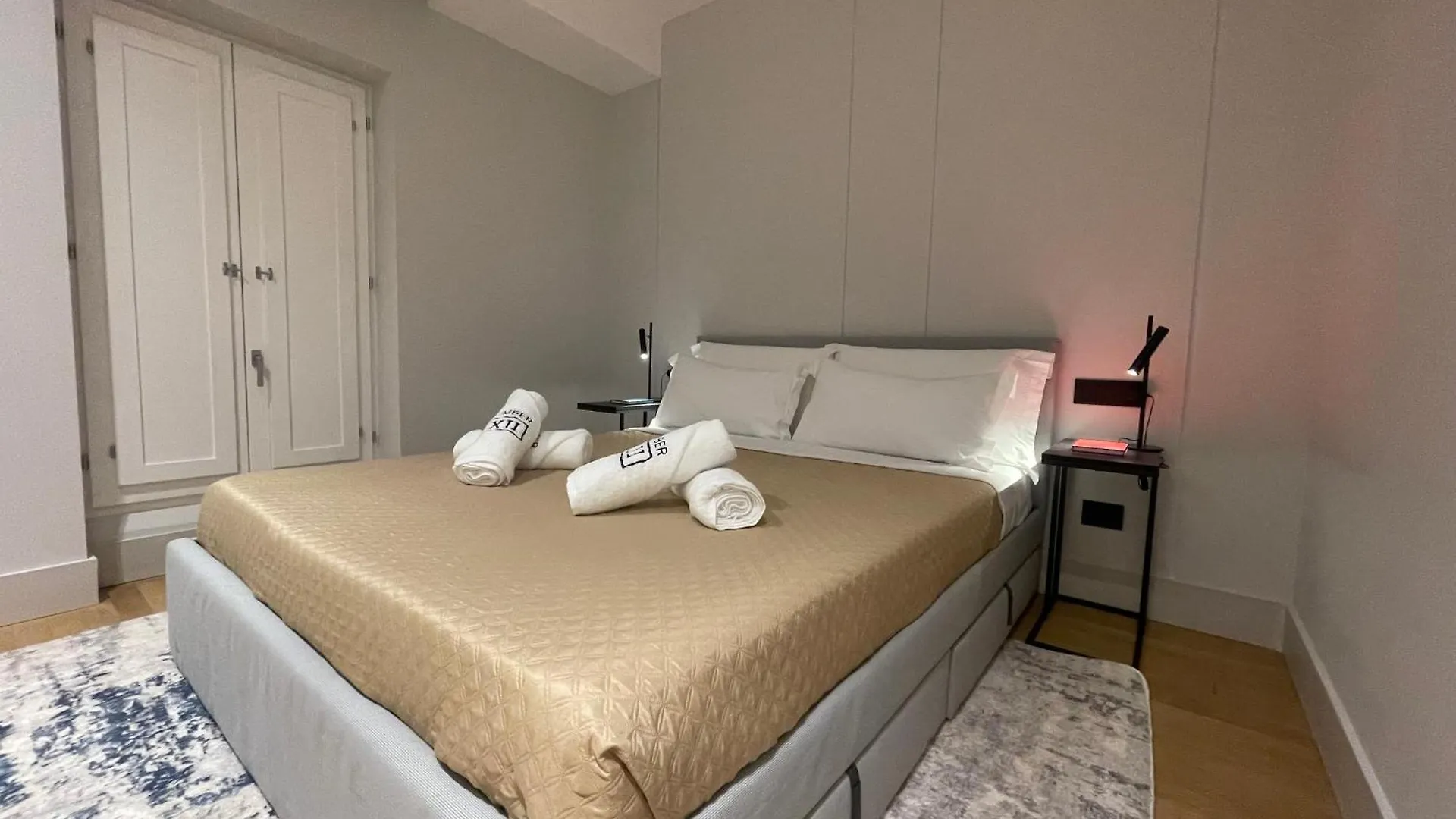 Completely Renovated 2Br Spacious & Stylish Town House-Amazing Olbia