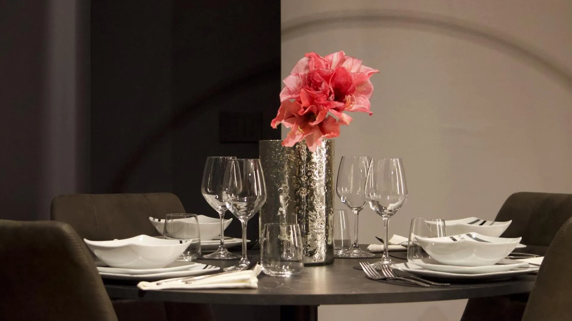 Completely Renovated 2Br Spacious & Stylish Town House-Amazing أولبيا